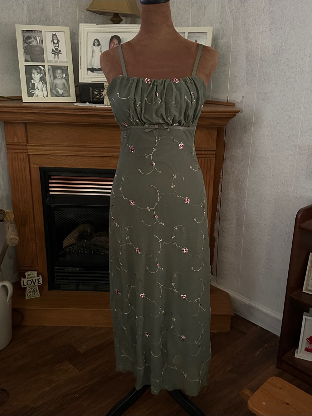 Thirty/Thirty L/A Y2K Sage Green Embroidered Floral Mesh Maxi Dress Small
